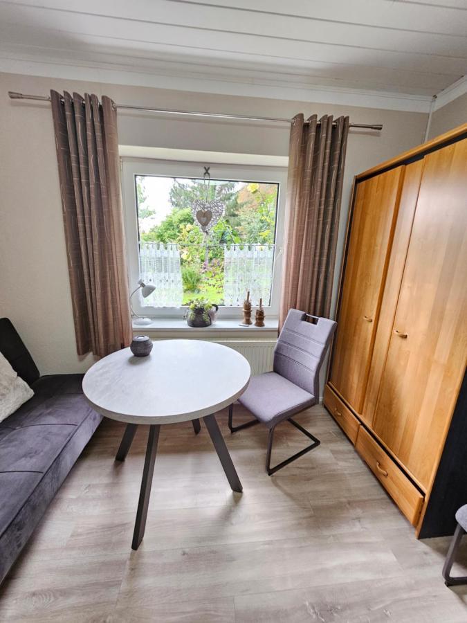 Ferienwohnung 2 Am Park Divitz-Spoldershagen ภายนอก รูปภาพ